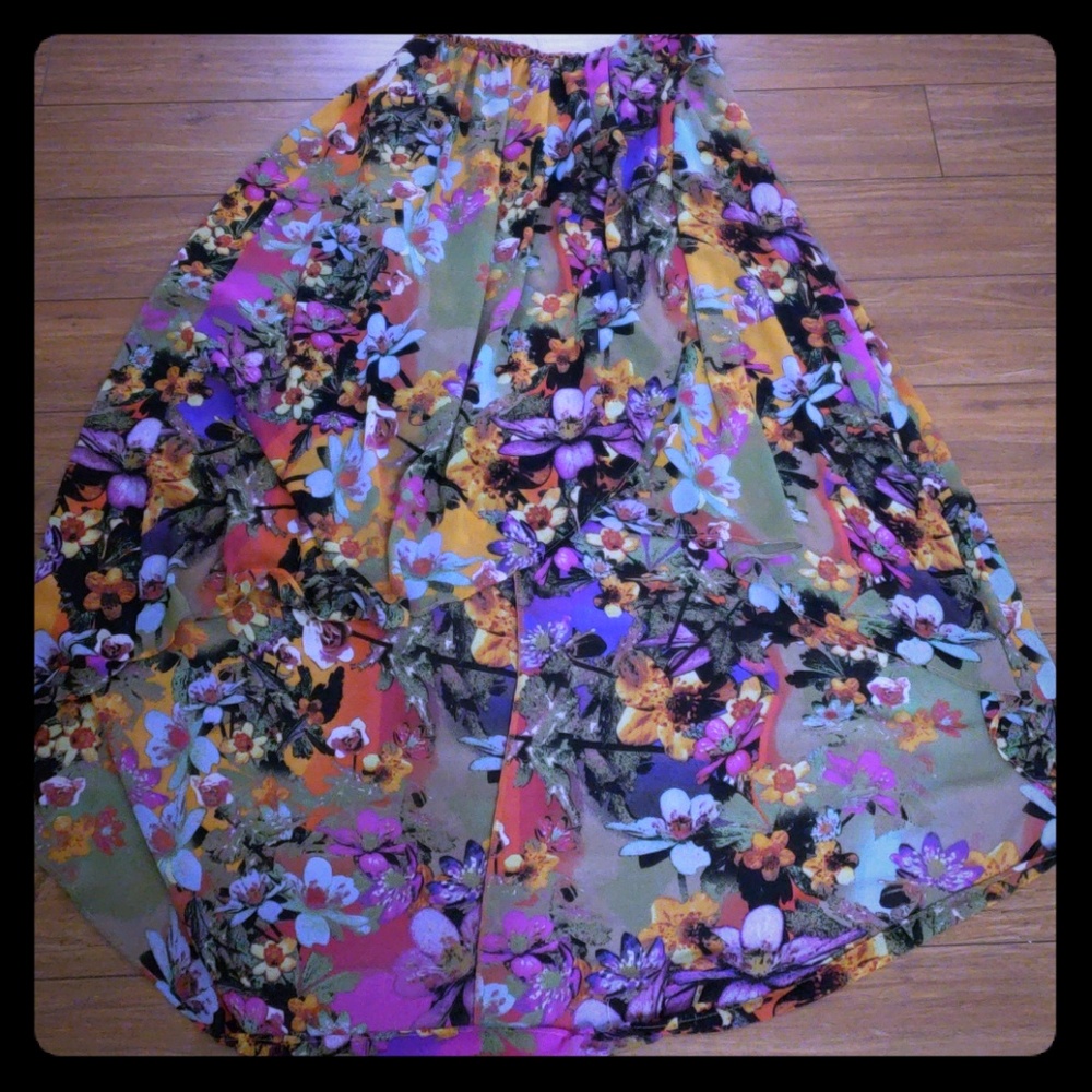 Hi-low skirt